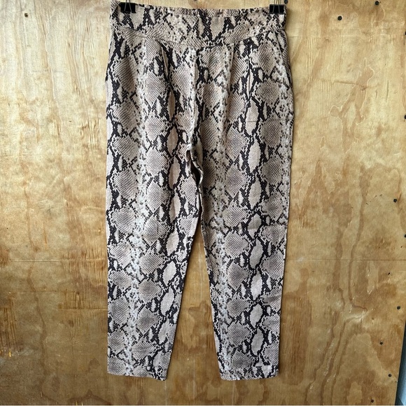 Enza Costa Snake Print Python Linen Pull On  Lightweight Tapered Pant - Picture 14 of 16